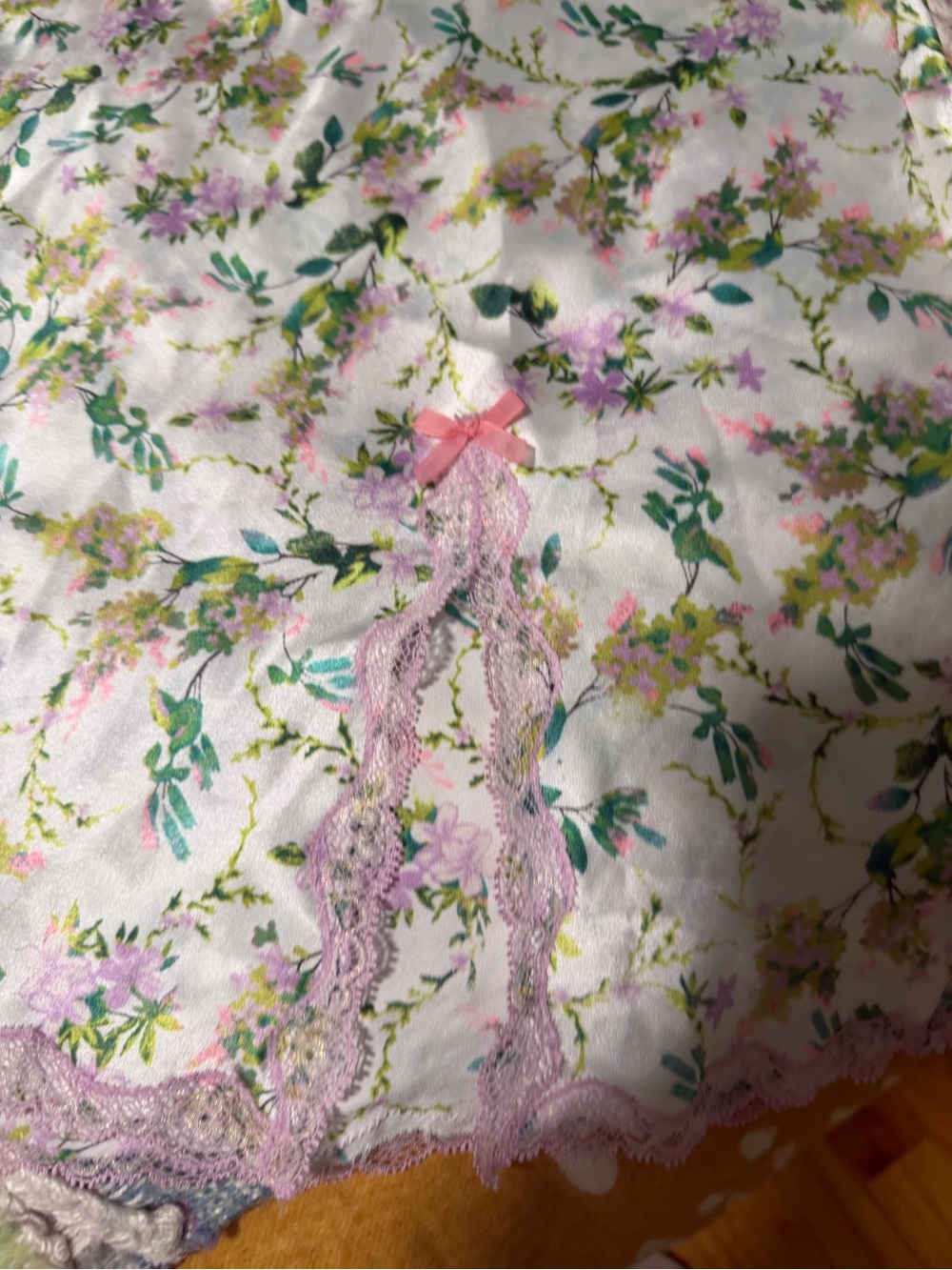 Victoria's Secret Ivory Floral Satin Slip with Pink Lace Trim 2000s Vintage M - Picture 5 of 10